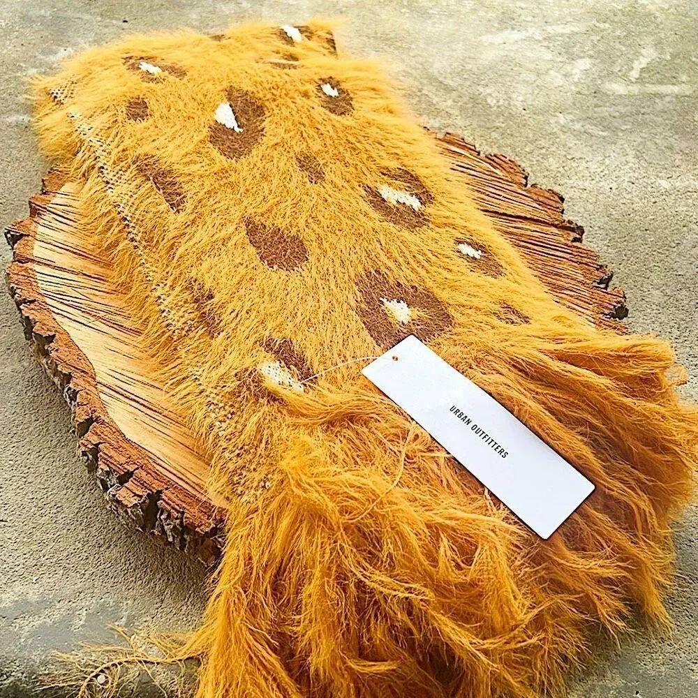Urban Outfitters Fuzzy Furry Cheetah Print Scarf Orange Nwt